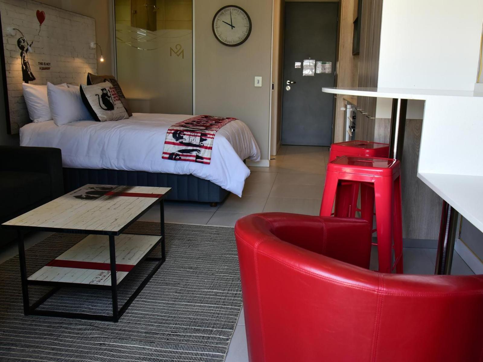 Menlyn Maine Luxury Rentals Претория Номер фото