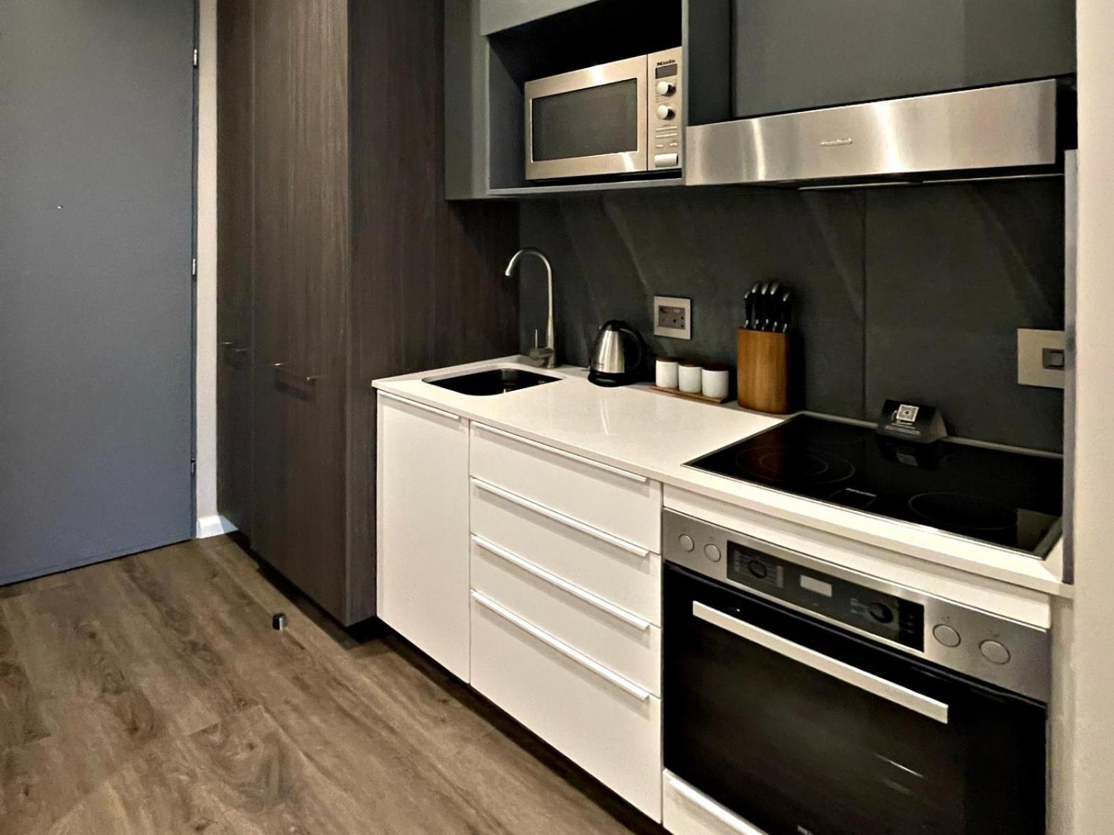 Menlyn Maine Luxury Rentals Претория Экстерьер фото