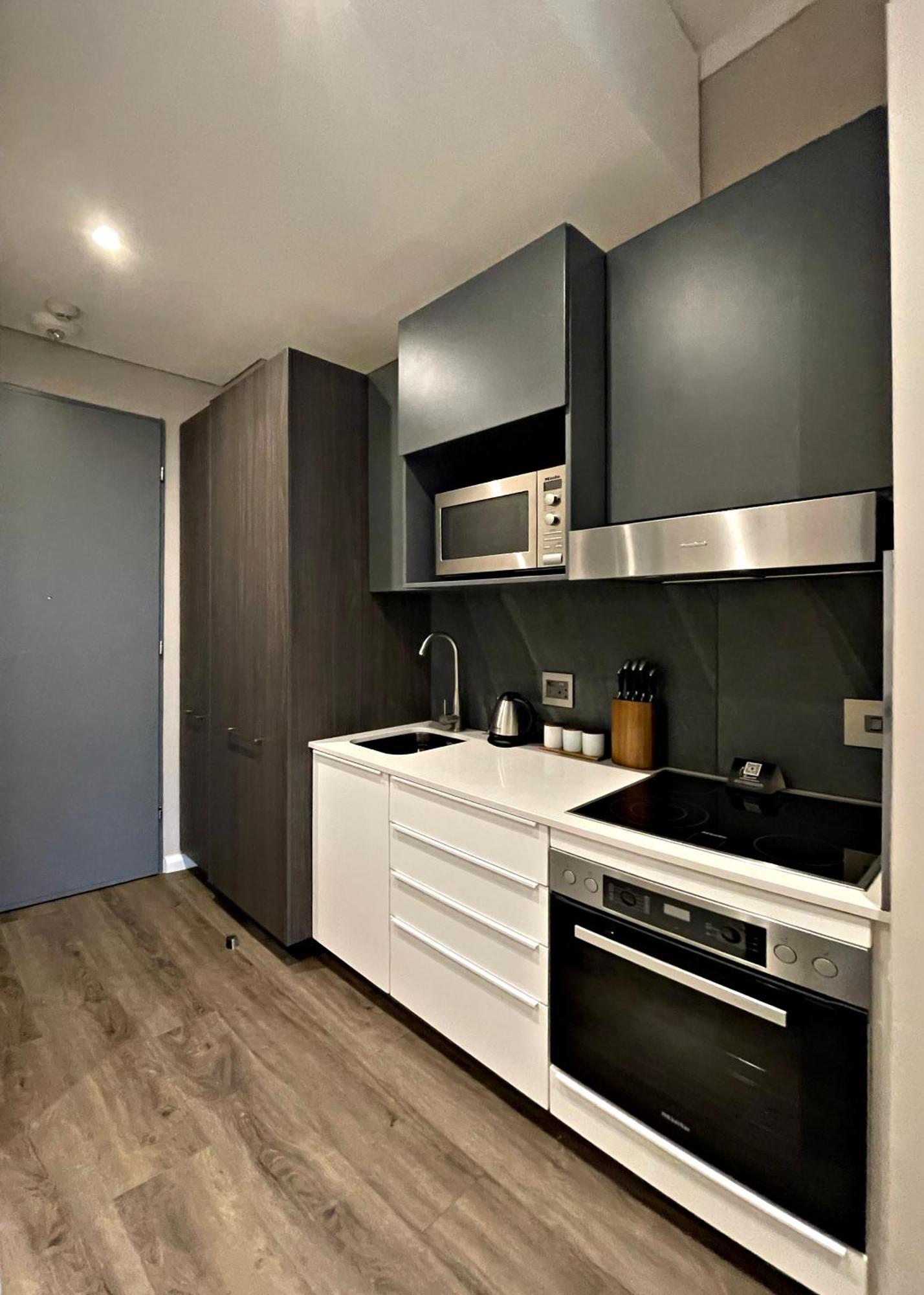Menlyn Maine Luxury Rentals Претория Экстерьер фото