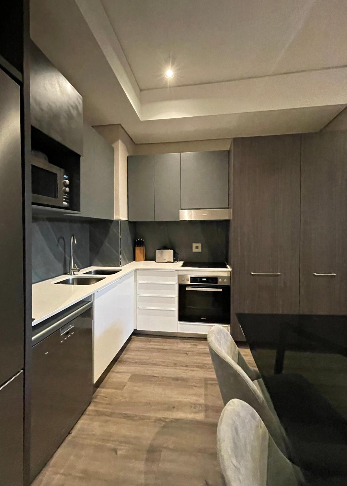Menlyn Maine Luxury Rentals Претория Экстерьер фото